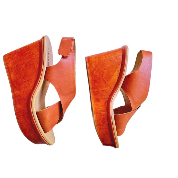 Lucky Brand Odalia Sandals Leather Cross Front and Wedge Bottoms. Woman’s 8 1/2 - Picture 2 of 10